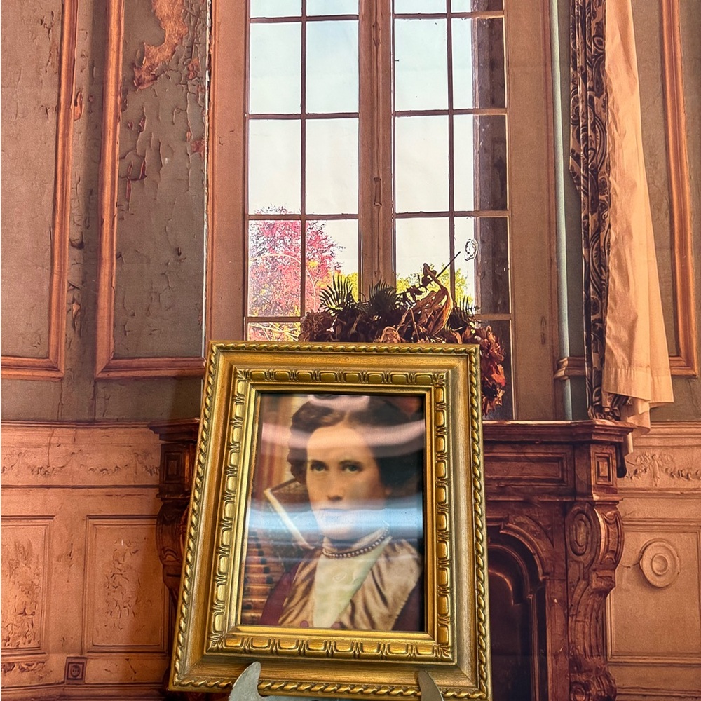 Vintage Look Framed Lenticular Changing Spooky Halloween Portrait Creepy Haunted - Picture 1 of 15